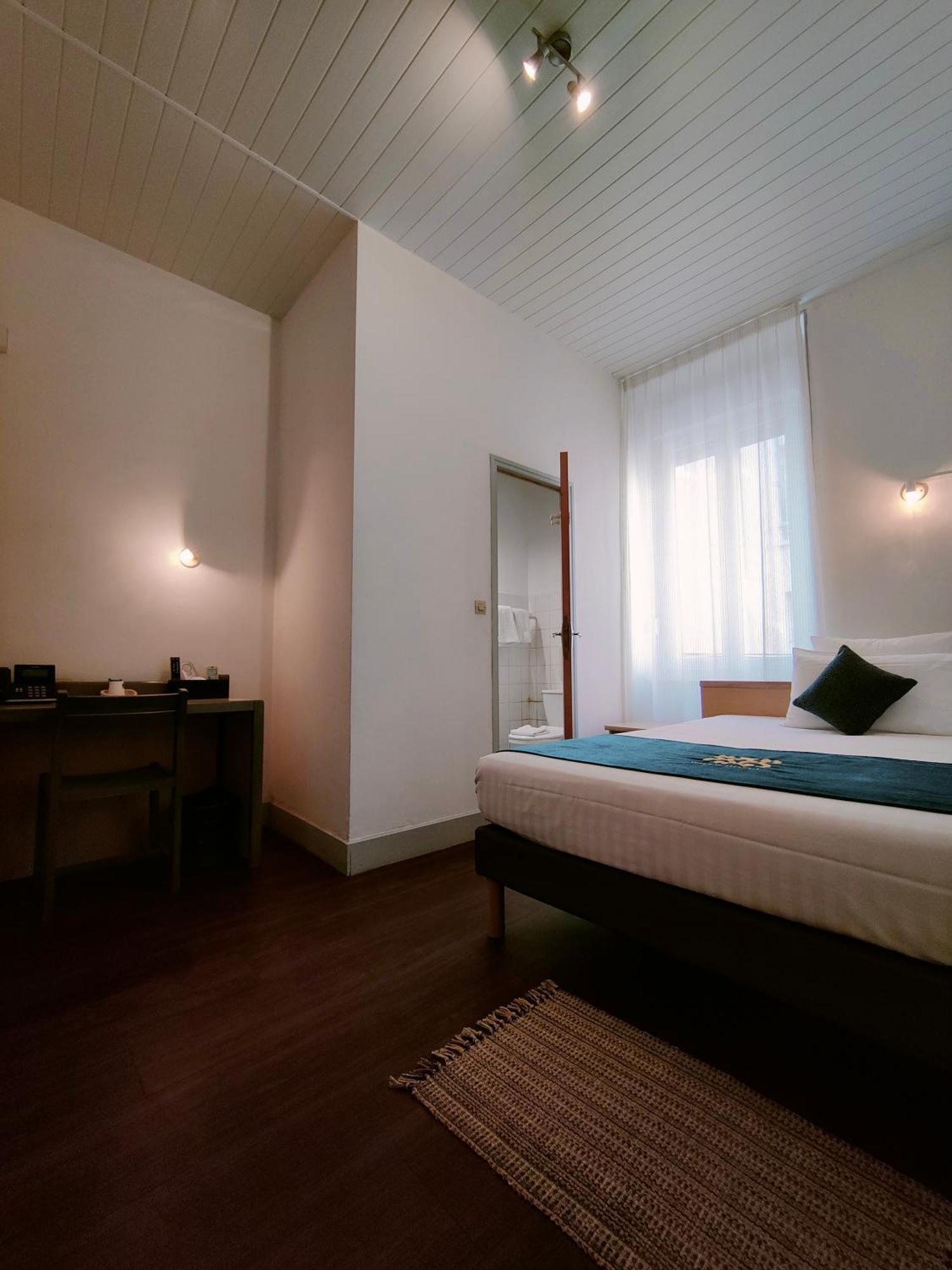 Will'S Hotel Нарбонна Экстерьер фото